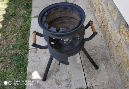 Мангал из дисков под казан. Печка для казана из автомобильных дисков