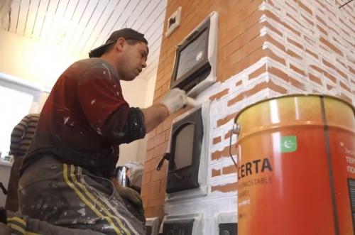 Термостойкий лак для каминов. Особенности лакирования печи