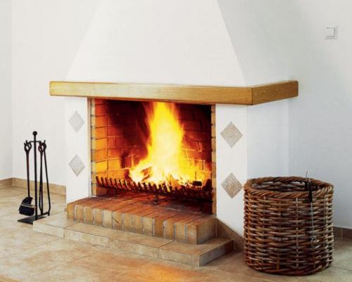 Камин с чугунной топкой для отопления дома. Виды топок для камина