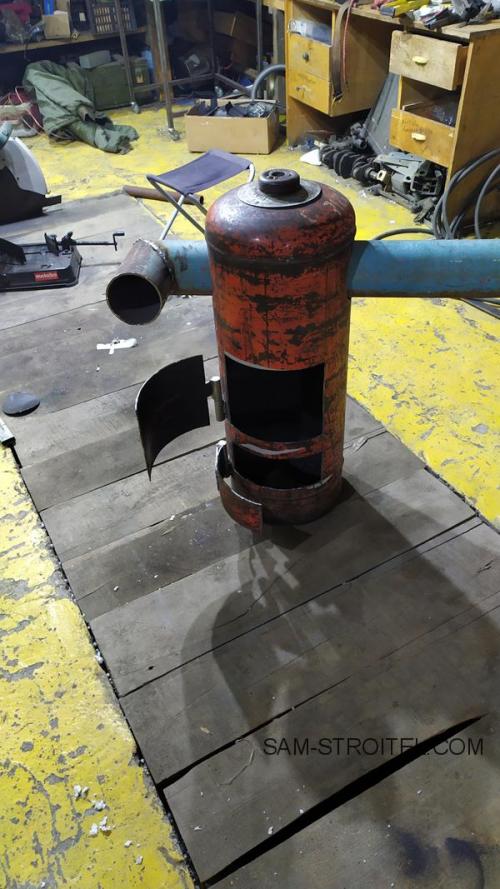 Буржуйка из газового баллона с теплообменником. Сделал печь буржуйку из баллона с дополнительным теплообменником (16 фото)