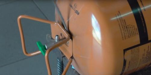 Печь для казана из фреонового баллона. Складной мангал из фреонового баллона