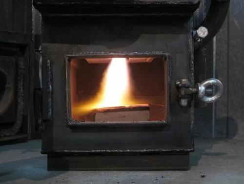 Буржуйка с дожигом пиролизных газов. Монтаж и сборка конструкции. Обустройство дымохода