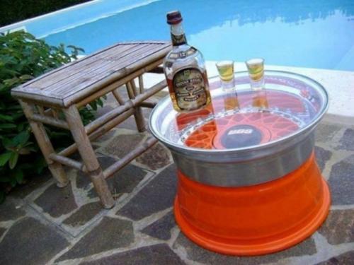 Что можно сделать из автомобильных дисков на даче. Вторая жизнь колесного диска