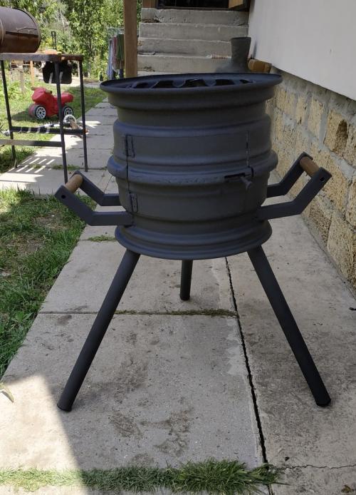 Печь из дисков для казана. Печка для казана из автомобильных дисков