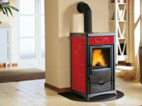 Чугунный камин с водяным контуром. Печь-камин с водяным контуром отопления: обзор популярных моделей для дачи и описание их особенностей