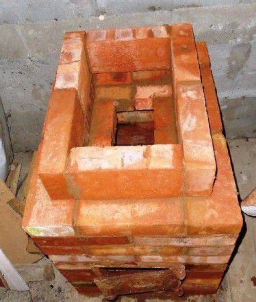 Кирпичная печь на дровах в гараж своими руками. Простейшая печь из кирпича для гаража с прямоточными модулями