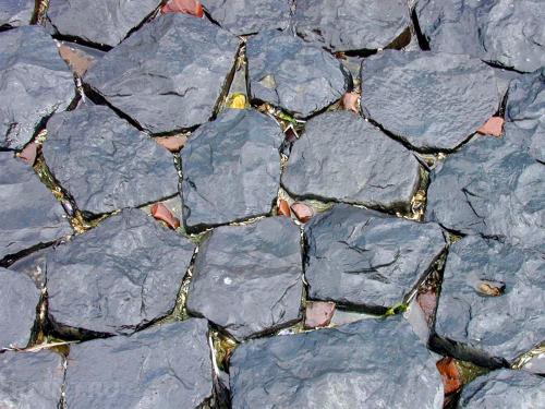 Отделка каминов искусственным камнем своими руками. Облицовка камина декоративным камнем 15